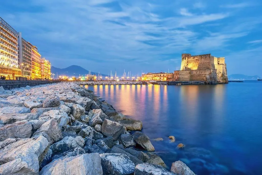 Chiaia Charme - Mare & Relax Nel Cuore Di Napoli Italy